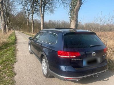 Gebraucht VW Passat Alltrack 239 PS (175 kW) 2016 Blau Kombi