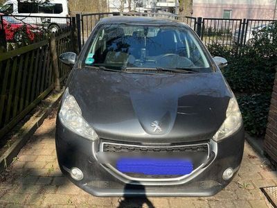 gebraucht Peugeot 208 208e-HDi 92 Stop