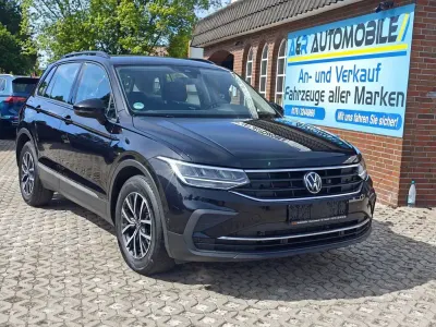 Gebraucht VW Tiguan Life 150 PS (110 kW) 2023 Deep black SUV