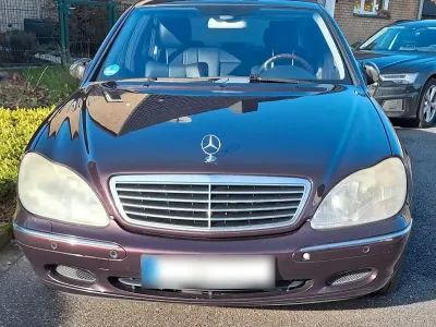 Używany Mercedes S430 279 KM (205 kW) 2000 Czarny Sedan/Limuzyna