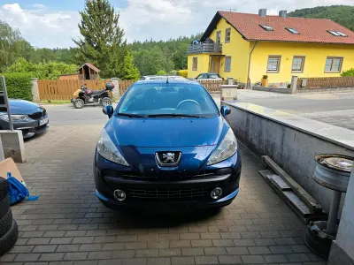 Gebraucht Peugeot 207 CC 120 PS (88 kW) 2009 Blau Cabrio