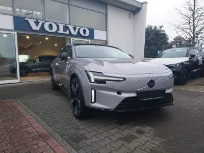 Neu Volvo ES90 Plus 244 kW (333 PS) 2026 Silber Limousine