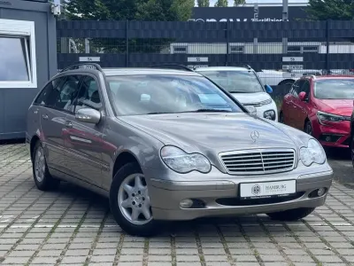 Gebraucht Mercedes C180 143 PS (105 kW) 2004 Silber Limousine