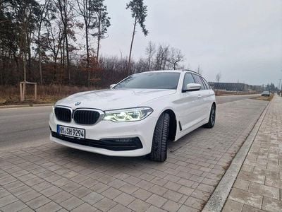Gebraucht BMW 520 M Sport 190 PS (139 kW) 2019 Weiß Kombi