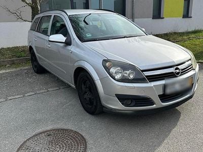 Gebraucht Opel Astra 101 PS (74 kW) 2007 Silber Kombi