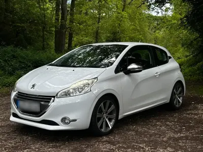 Gebraucht Peugeot 208 GT-line 92 PS (67 kW) 2012 Kleinwagen