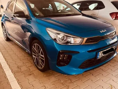 Gebraucht Kia Rio GT-Line 120 PS (88 kW) 2022 Blau Limousine