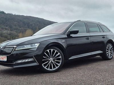 Gebraucht Skoda Superb LAURIN & KLEMENT 156 PS (114 kW) 2020 Schwarz Kombi