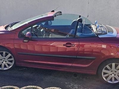 Gebraucht Peugeot 207 CC 120 PS (88 kW) 2007 Rot Cabrio