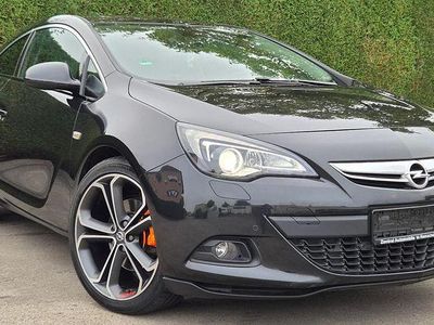 Gebraucht Opel Astra GTC 179 PS (131 kW) 2012 Schwarz Limousine