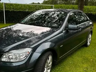 Gebraucht Mercedes C200 184 PS (135 kW) 2009 Schwarz Limousine