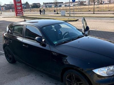 Gebraucht BMW 116 116 PS (85 kW) 2005 Schwarz Kleinwagen