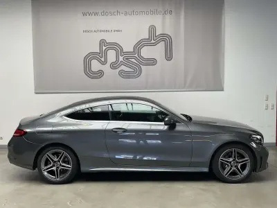 Gebraucht Mercedes C180 AMG 156 PS (114 kW) 2020 Selenitgrau  metalliclack Coupé