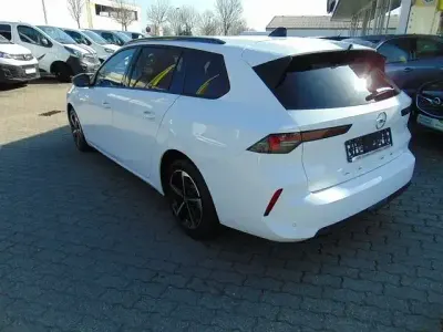 Second-hand Opel Astra Edition 131 CP (96 kW) 2025 Alb Break