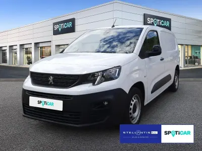 Gebraucht Peugeot Partner 102 PS (75 kW) 2023 Weiß Van / Kleinbus