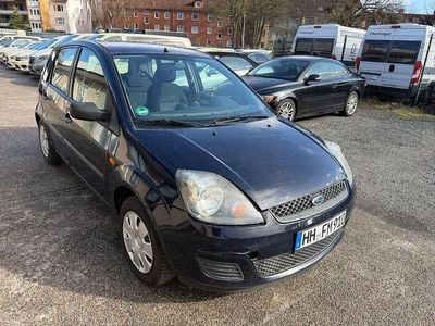 Begagnad Ford Fiesta Fun X 101 HK (74 kW) 2007 Blå Halvkombi