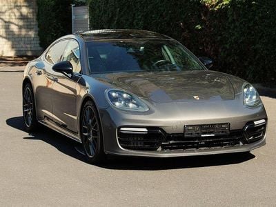 Porsche Panamera 4S