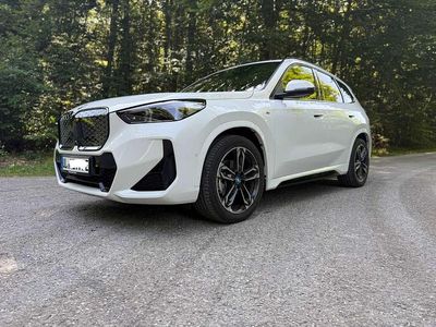 Gebraucht BMW iX1 M Sport 150 kW (204 PS) 2025 Weiß SUV