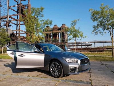 Gebraucht Infiniti Q50 Sport Tech 170 PS (125 kW) 2016 Grau Limousine