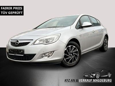 Usata Opel Astra Edition 116 CV (85 kW) 2010 Argento Berlina