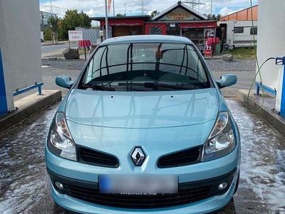 Gebraucht Renault Clio II 75 PS (55 kW) 2007 Blau