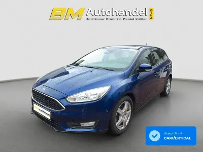 Gebraucht Ford Focus Trend 125 PS (91 kW) 2015 Blau Kombi