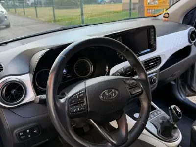 Usata Hyundai i10 84 CV (61 kW) 2023 Grigio Utilitaria