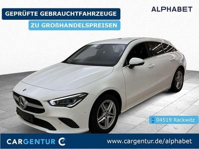 Gebraucht Mercedes CLA200 150 PS (110 kW) 2023 Polarweiss Kombi