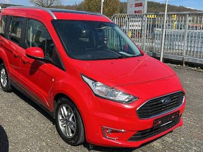 Gebraucht Ford Tourneo Connect Titanium 101 PS (74 kW) 2018 Rot Van / Kleinbus
