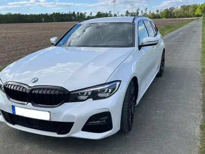 Gebraucht BMW 320 M Sport 190 PS (139 kW) 2022 Weiß Kombi