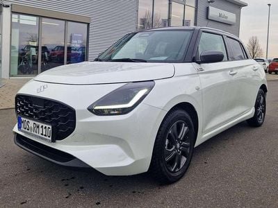 Gebraucht Suzuki Swift Comfort 83 PS (61 kW) 2025 Pure white/mineral gray Kleinwagen