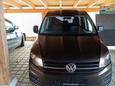 Gebraucht VW Caddy Maxi S 102 PS (75 kW) 2016 Braun Van / Kleinbus