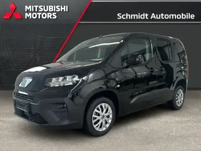 Neu Fiat Doblò 131 PS (96 kW) 2026 Silber Van / Kleinbus