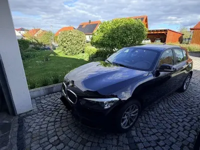 Gebraucht BMW 118 Advantage 136 PS (100 kW) 2017 Schwarz Kleinwagen
