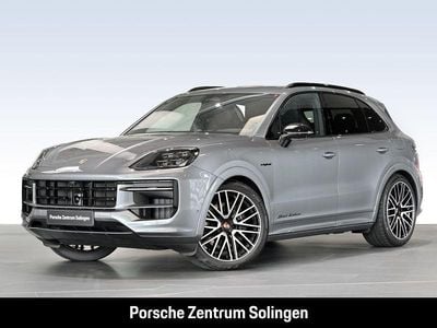 Nouă Porsche Cayenne Black Edition 470 CP (345 kW) 2026 Argintiu SUV