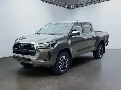 Neu Toyota HiLux Executive 204 PS (150 kW) 2026 Bronze metallic Pickup