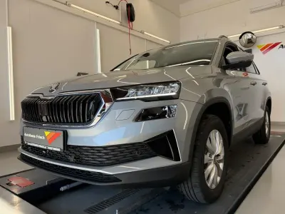 Neu Skoda Karoq Selection 150 PS (110 kW) 2026 Silber SUV