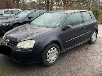 Gebraucht VW Golf V 75 PS (55 kW) 2004 Schwarz Kleinwagen