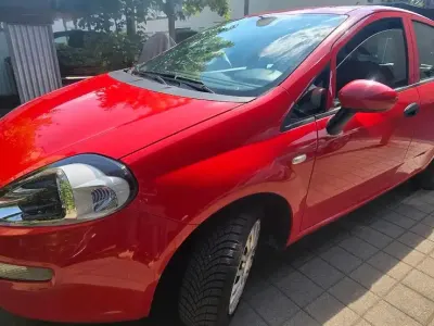 Gebraucht Fiat Punto 69 PS (50 kW) 2015 Rot Kleinwagen