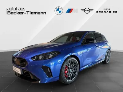 Neu BMW M135 Performance 300 PS (220 kW) 2026 Blau Kleinwagen
