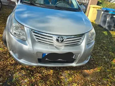 Gebraucht Toyota Avensis TEC-Edition 150 PS (110 kW) 2010 Grau Kombi
