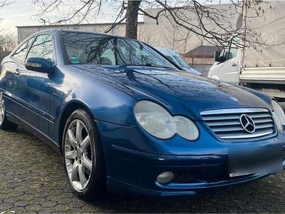 Mercedes C230
