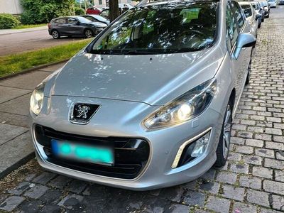 gebraucht Peugeot 308 SW (Vollausstatung) Automatik Banoramadach Navi Xenon