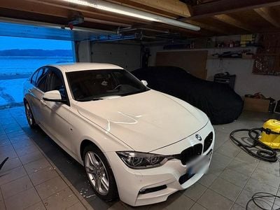 Weiß Gebraucht 2017 BMW 318 M Sport Limousine | 18.500 € (Etwas zu teuer)