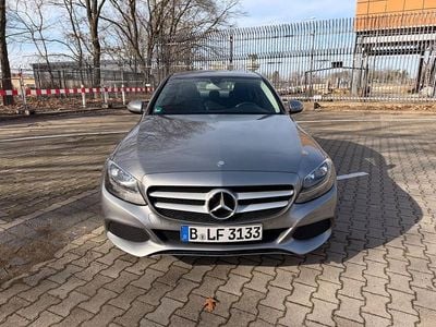 Gebraucht Mercedes C180 156 PS (114 kW) 2015 Silber Limousine