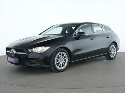 Gebraucht Mercedes CLA200 Shooting Brake Business 150 PS (110 kW) 2023 Schwarz Kombi