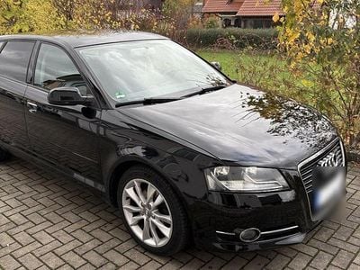 Schwarz Gebraucht 2011 Audi A3 Sportback Ambition Kleinwagen | 6.700 € (Guter Preis)