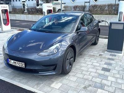 Gebraucht Tesla Model 3 Standard Range 208 kW (283 PS) 2023 Grau Limousine