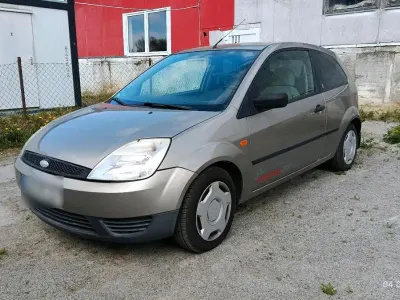 Brugt Ford Fiesta 100 HK (73 kW) 2003 Grå Hatchback