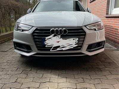 Gebraucht Audi A4 140 PS (102 kW) 2019 Weiß Kombi